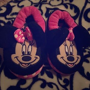 Minnie Mouse toddler house shoes